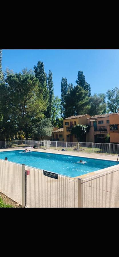 Appartement Village 9 En Residence De Vacances En Camargue Арль Экстерьер фото